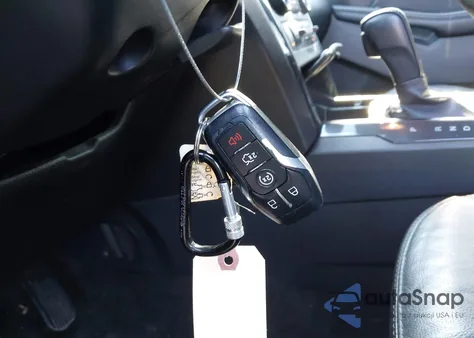 2017 Ford Explorer Xlt z USA, uszkodzony, nr VIN 1FM5K8D81HGD97277